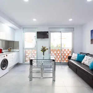 8 Lacus , L’Hospitalet de Llobregat Hiszpania