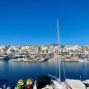 https://luxury-puerto-banus-penthouse-with-parking-wi-fi.1costadelsol.com