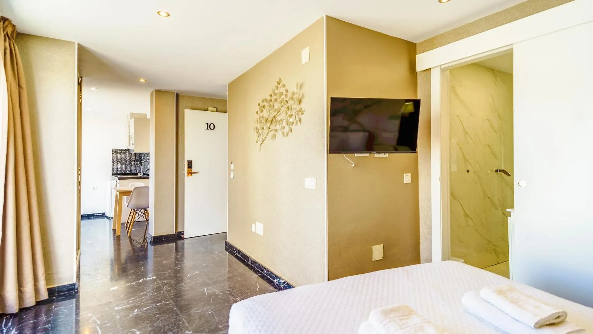 Costa Marbella Star Light Apartment 0*,  Spain